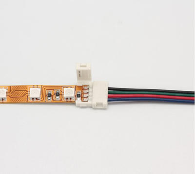 Připojovací konektor LED páska RGB - 3